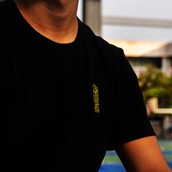 Playera Acapella x UDEM Playera Acapella x UDEM